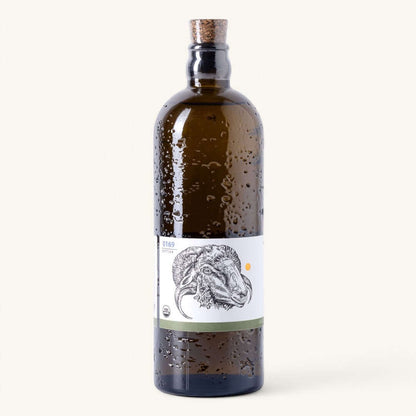 White background photo of sheep's head on Joauquim's Selection Organic EVOO.