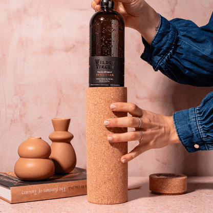 unboxing cork container